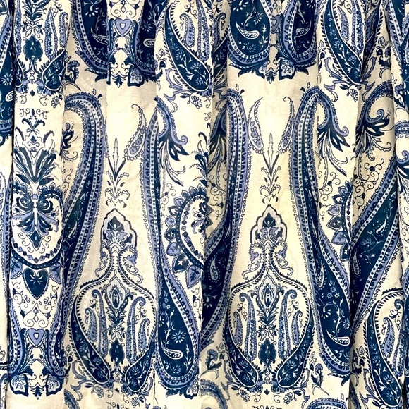 Joie Silk Off The Shoulder Paisley Blouse - Picture 5 of 9